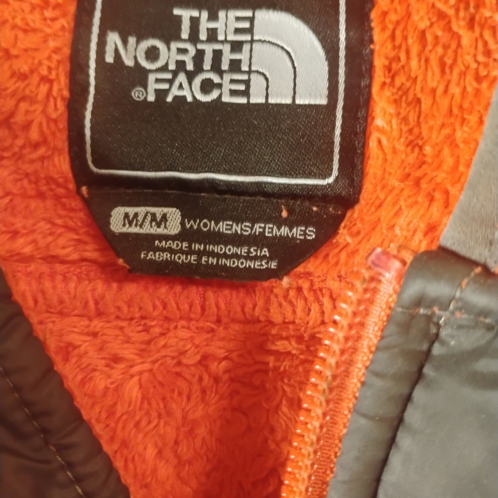 The North Face Fleece Jacket - Picture 6 of 10